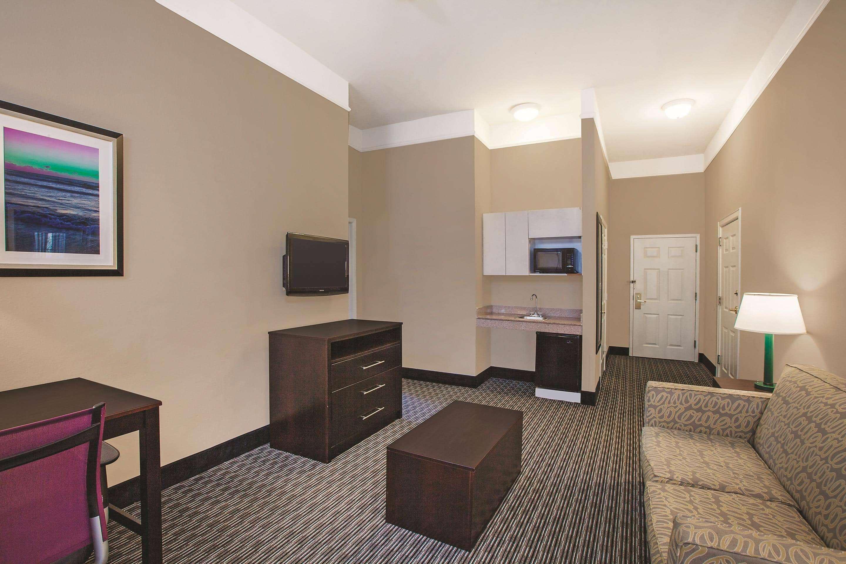 La Quinta By Wyndham Beaumont West Hotel Екстериор снимка