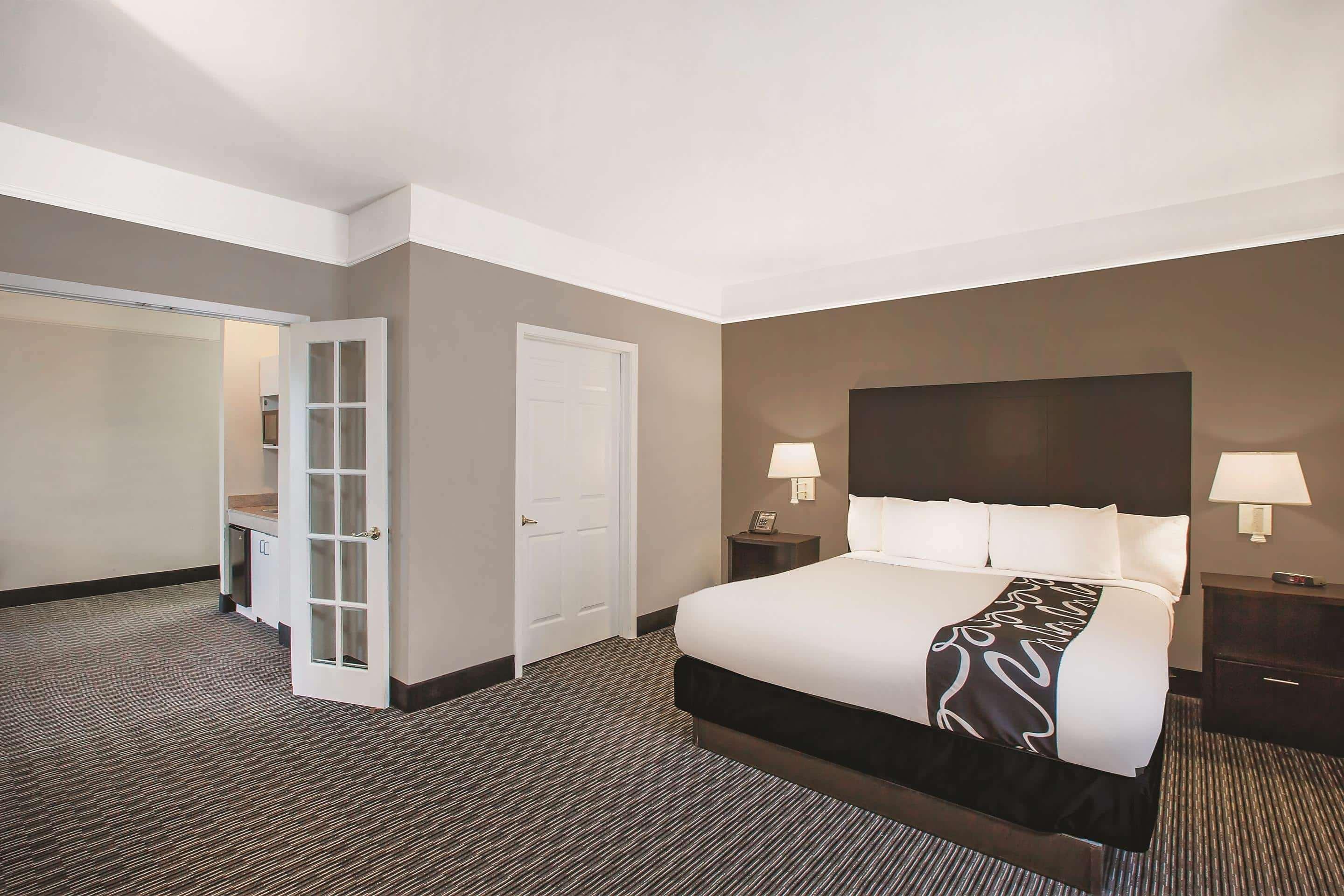 La Quinta By Wyndham Beaumont West Hotel Екстериор снимка